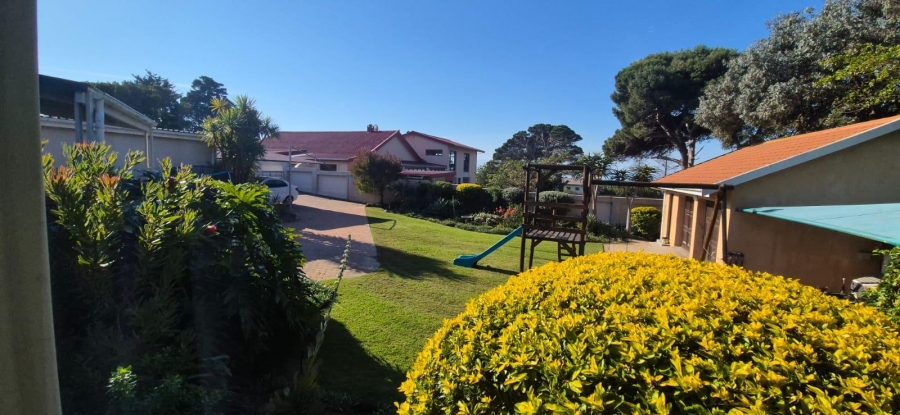 To Let 3 Bedroom Property for Rent in Mossel Bay Central Western Cape